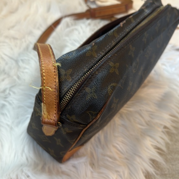 Authentic vintage Louis Vuitton handbag - Picture 9 of 10